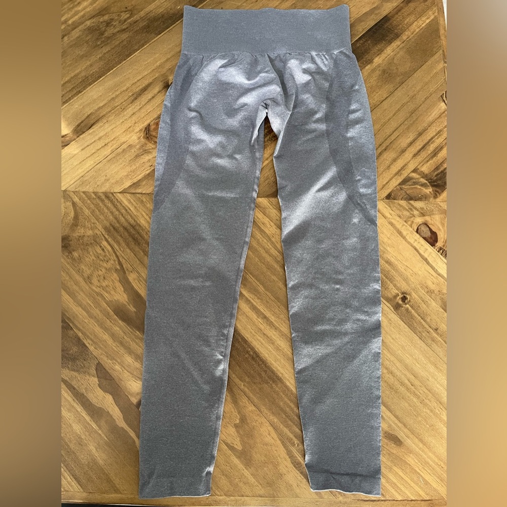 NVGTN grey seamless contour leggings size M
